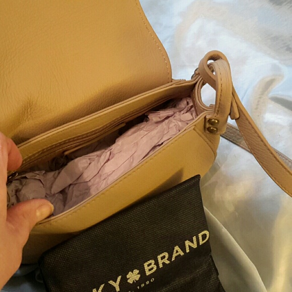 Lucky brand Aden crossbody NWT - Picture 4 of 7